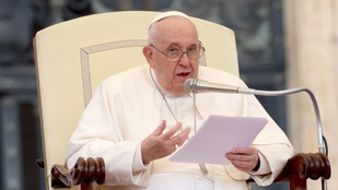Súlyos döntést hozott Ferenc pápa, minden vezetőt menesztett
