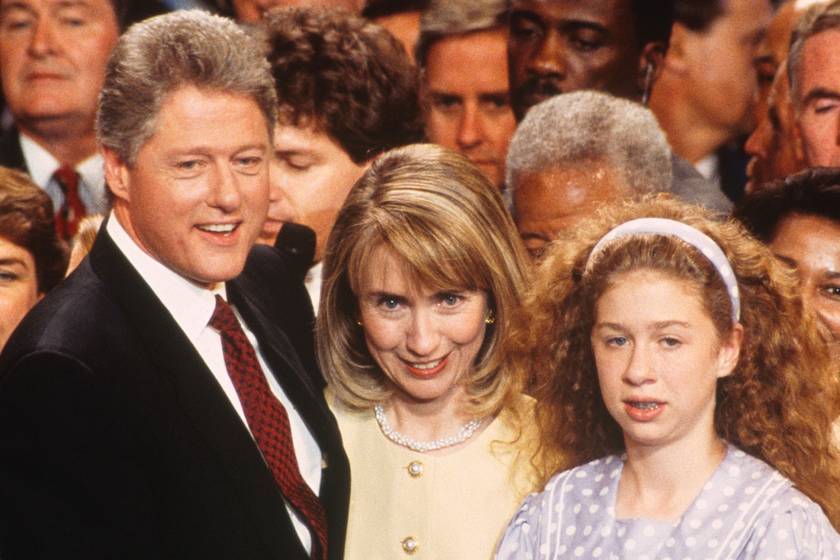 Bill Clinton lányára rá sem ismerünk: ilyen csinos nő lett a 42 éves Chelsea-ből