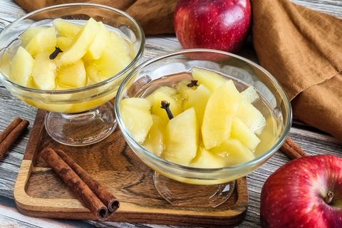 Fűszeres almakompót házilag: fahéj és szegfűszeg bolondítja meg