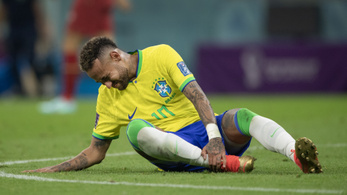 Máris vége Neymar világbajnokságának? Könnyek közt ült a kispadra
