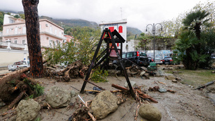 Emberek tűntek el Olaszországban földcsuszamlás miatt