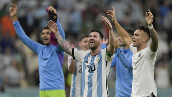 Lionel Messi elszólta magát, majd vezényelte az örömódát az argentin öltözőben