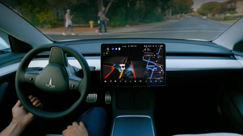 Bénább sofőröknek is jár a Tesla Full Self Driving