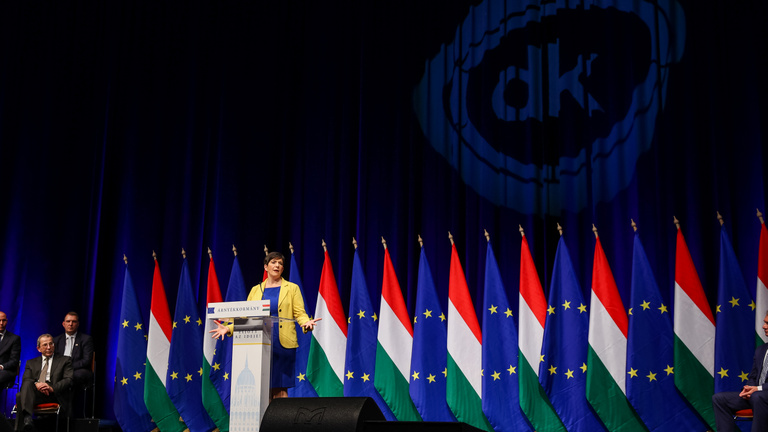 DK: A magyar oktatás összeomlott