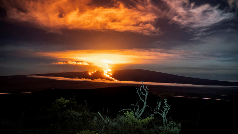 Egy másik vulkán is kitört a Mauna Loa mellett
