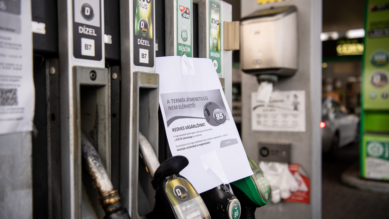 Holoda Attila: Januártól ki kell vezetni a benzinzárstopot