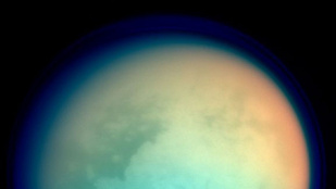 Tengereket és felhőket találtak a Szaturnusz holdján