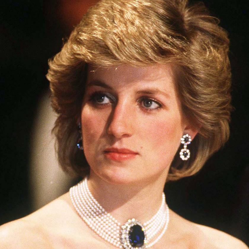 Diana hercegnő álomszép estélyibe bújt a karácsonyi film premierjén: íme a legszebb ünnepi ruhái