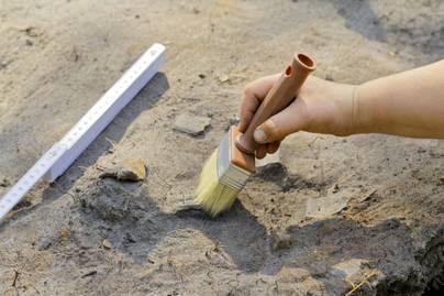 Bizarr látványt nyújt a 10 ezer éves koponya: 6 emberi maradvány, amire a tapasztalt régészek is rácsodálkoztak