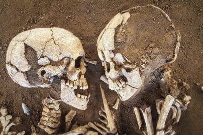 6000 éve öleli egymást a fiatal szerelmespár: ilyen különleges leletet még sosem találtak