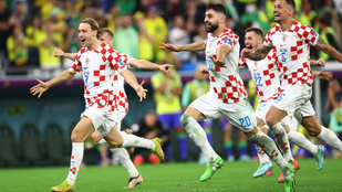 Elképesztő dráma, Horvátország tizenegyespárbajban ejtette ki Brazíliát a vb-ről!