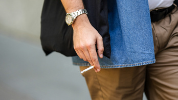 Megszületett a döntés: Új-Zélandon törvény tiltja a fiatalok dohányzását