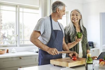 Jelentősen csökkentheti a vastag- és végbélrák kockázatát, ha valaki így eszik: a megelőzésben segíthet az étrend
