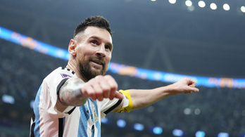 Messi eloszlatta a kétségeket pályafutása folytatását illetően
