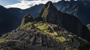 Többszáz turista ragadt a Machu Picchunál