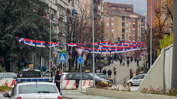Aggasztó a helyzet a szomszédban: a szerb kormány katonái visszatérését sürgetné Koszovóba