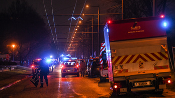 Lángokban áll egy franciaországi lakótelep, tíz ember életét vesztette