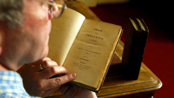 Több mint 180 ezer fontért keltek el Jane Austen könyvei egy brit aukción