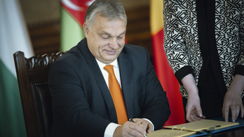 Orbán Viktor: Körülöttünk minden zavaros