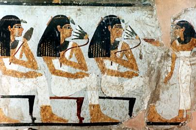 Furcsa dolgot fedeztek fel ókori egyiptomi nők derekán: úgy tartották, védelmet nyújt a szülés közben