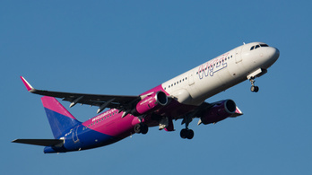Újabb botrány a Wizz Air járatán, pórul jártak a magyarok