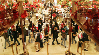 Spórolós karácsonyt tervez a magyarok többsége