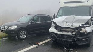 Annyi baleset történt, hogy le kellett zárni az M5-ös autópályát Szeged felé