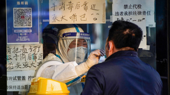 Kötelező a koronavírusteszt a Kínából Japánba utazóknak