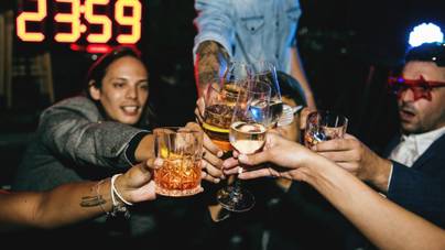Íme a legfőbb alkoholszabály – az orvos tippje megmentheti a szilveszteredet