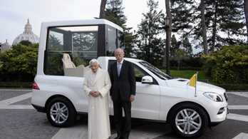 Autók XVI. Benedek pápa szolgálatában