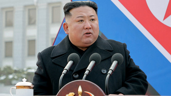 Kim Dzsongun: Atomra atommal válaszolunk