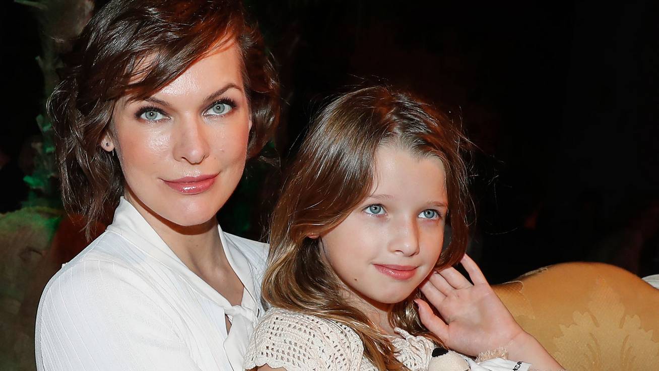 Milla Jovovich 15 éves lánya a címlapon pózolt: Everből modell és színésznő lett