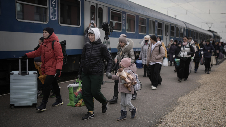 Jól jönnek az ukrán menekültek a magyar munkaerőpiacon