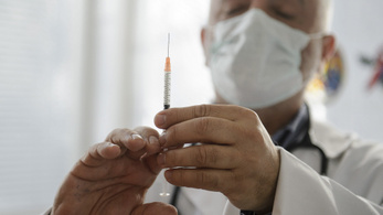 Csaknem 13 ezren fordultak orvoshoz influenzaszerű tünetekkel az év utolsó hetében