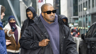 Kanye West exe kitálalt: Julia Fox szerint a rapper a teljes nevét sem tudja