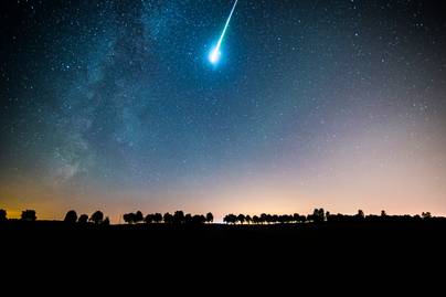 Meteor száguldott el Európa felett: csodás felvételek készültek róla