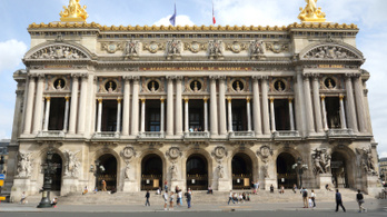 Luxusélményeket árvereznek el, hogy legyen fedezet a párizsi opera programjaira