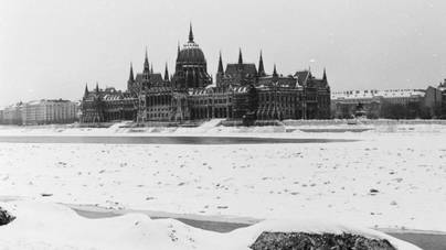 Soha többé nem fagy be a Duna – pedig ekkora bulik voltak annak idején a jégen