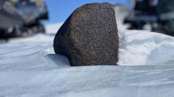 Több ezer éves meteoritot találtak a Déli-sarkon