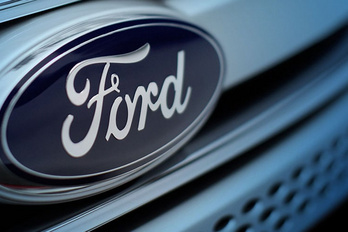 Elektromos autókra vált a Ford, ezer embert rúgnak ki Európában