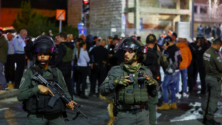 Fegyveres merénylet egy jeruzsálemi zsinagógában, nyolcan meghaltak