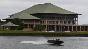 Felfüggesztették a parlament működését Srí Lankán