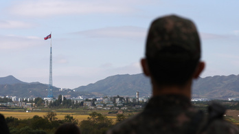 Egy dél-koreai katona véletlenül tüzet nyitott Észak-Koreára