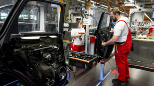 A szakszervezet berobbantotta a motort a bértárgyalások első fordulójában az Audi Hungariánál