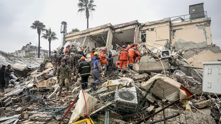 Szeizmológus: Még öt-hat erősebb földrengésre lehet számítani