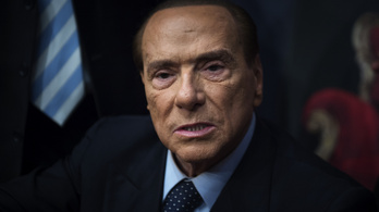 Felmentették Silvio Berlusconit a bunga-bunga partik ügyében