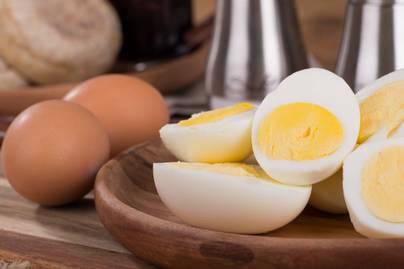 Ennyi tojást ettek egy héten, 60 százalékkal csökkent náluk a szívbetegségek kockázata - Új kutatás meglepő eredménnyel