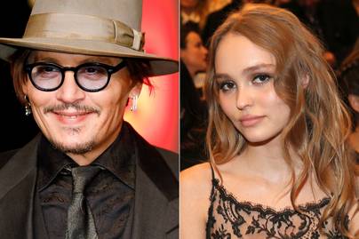 Johnny Depp lánya melltartót sem húzott áttetsző estélyije alá: Kate Moss megjelenését másolta le