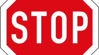 50 éves a ma ismert STOP tábla
