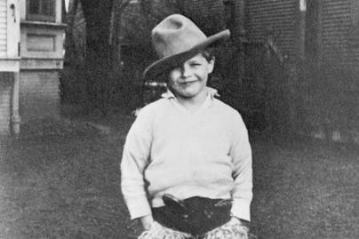 Ebből a 7 éves kisfiúból lett a 20. század egyik legnagyobb színésze - Képeken 7 híres ember gyerekként